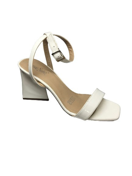 Danae Nuñez 79-645 Color: CABRA BLANCA