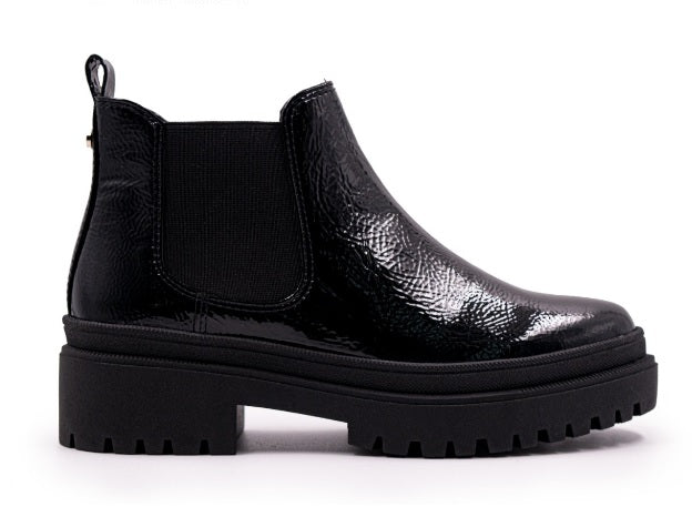 HISPANA 013508 Color: NEGRO CHAROL ARRUGADO CASUAL