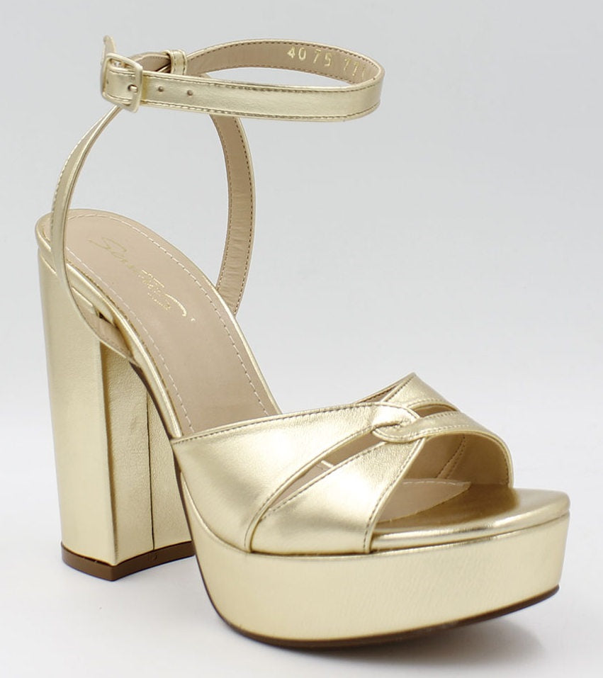 Danae Nu?ez SE 75-771 Color: BASIC MET ORO FORMAL