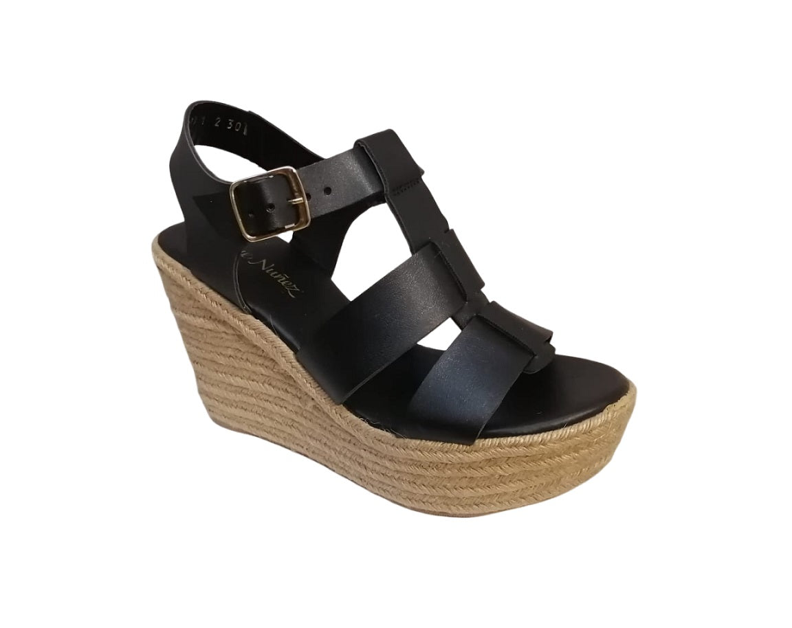 Danae Nu?ez DV 2311701 Color: NEGRO CASUAL