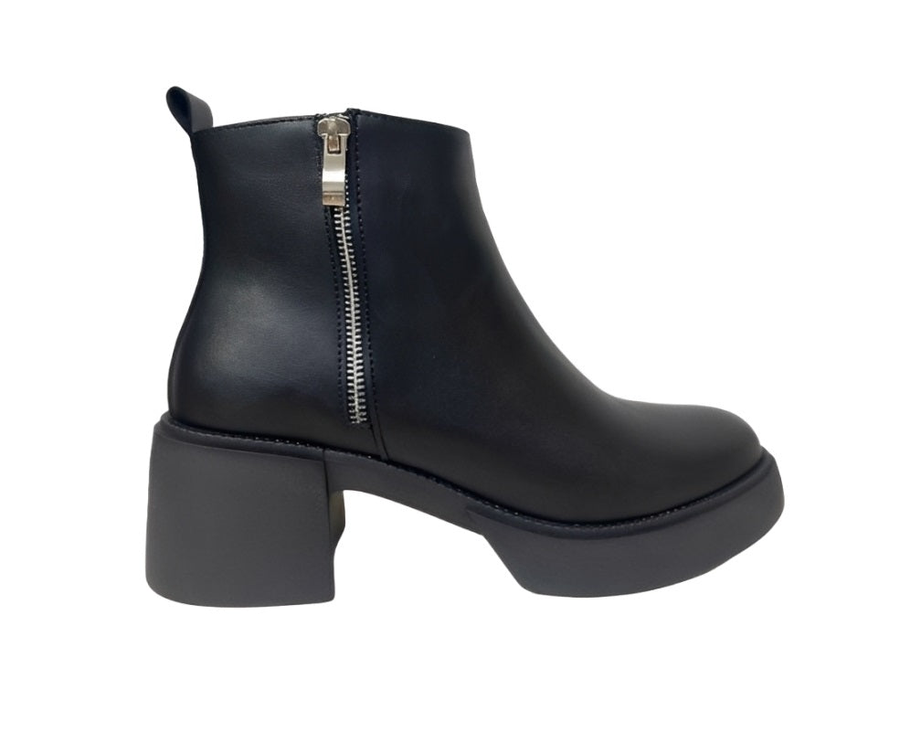 OZONO 653001 Color: NEGRO CASUAL