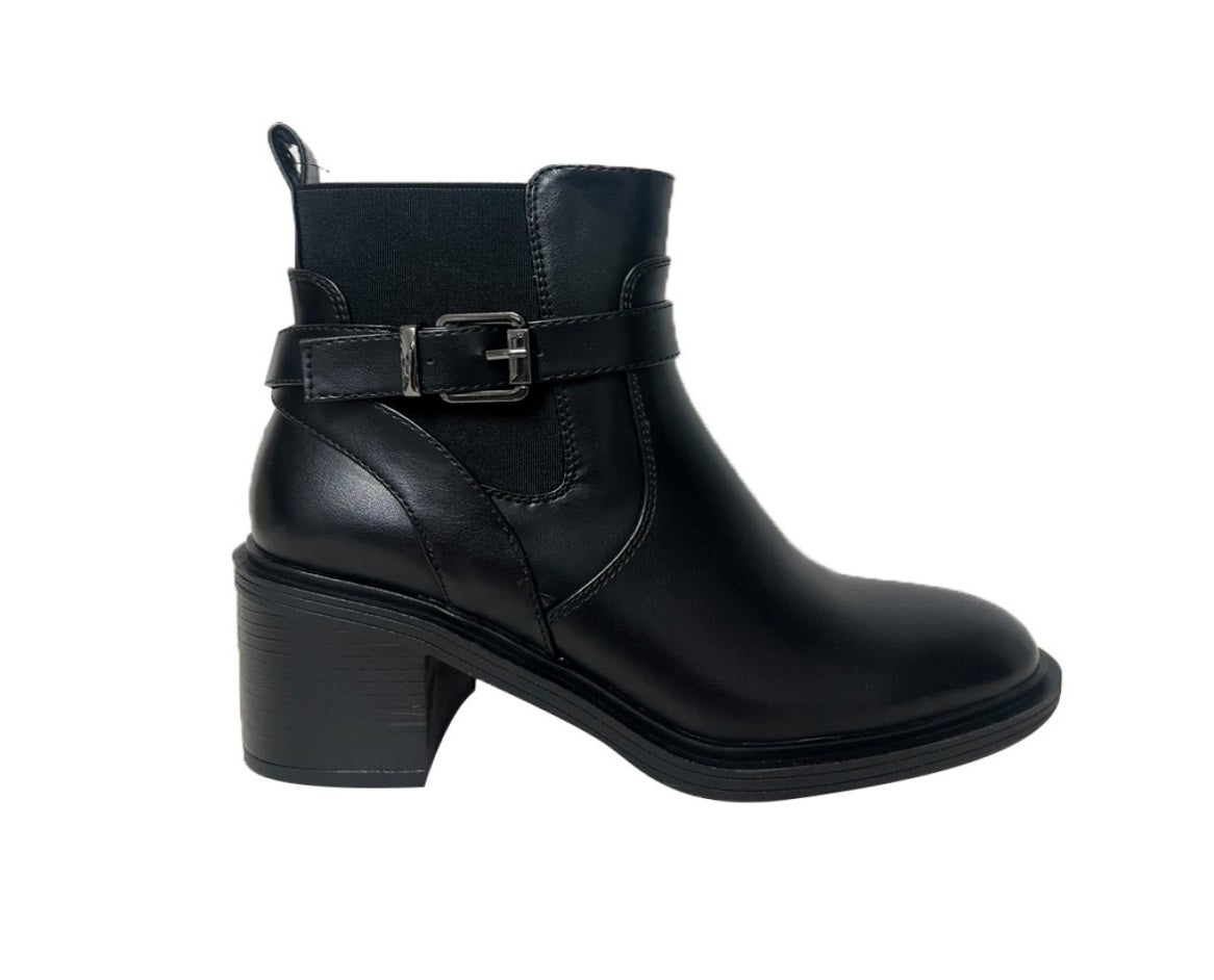 OZONO 683401 Color: NEGRO CASUAL