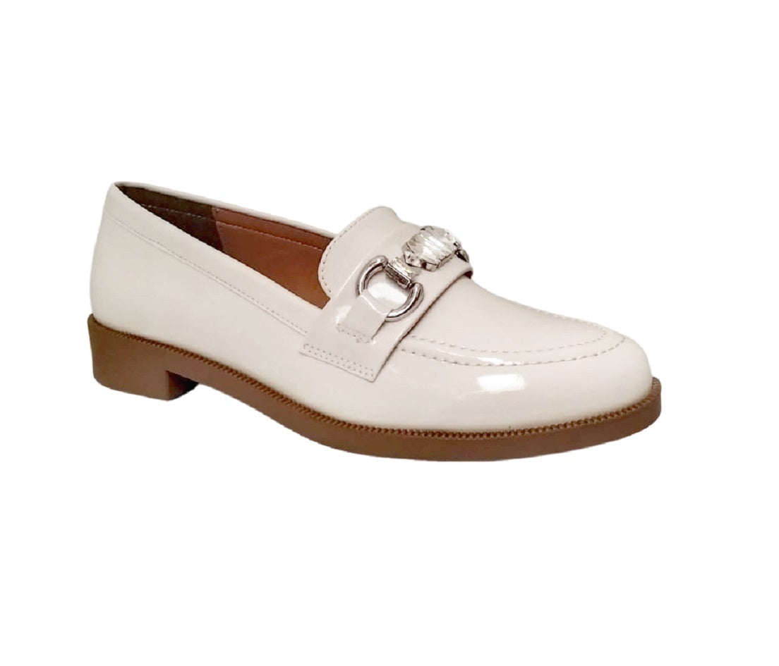 SALAMANDRA 323-4203 Color: CHAROL HIELO CASUAL