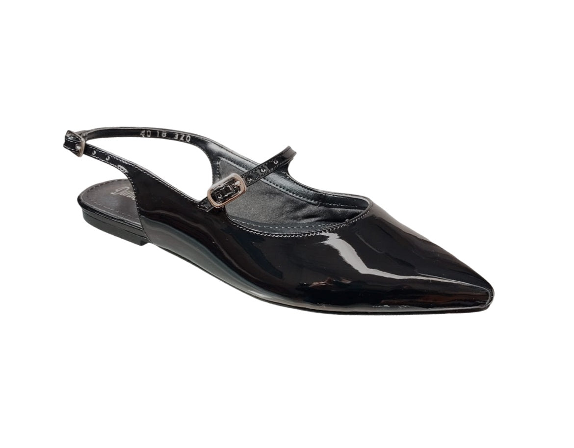 Danae Nu?ez SE 18-320 Color: CHAROL NEGRO CASUAL