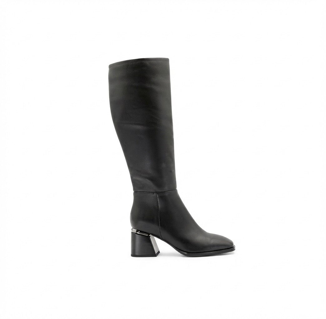 EFE 451801 Color: NEGRO CASUAL