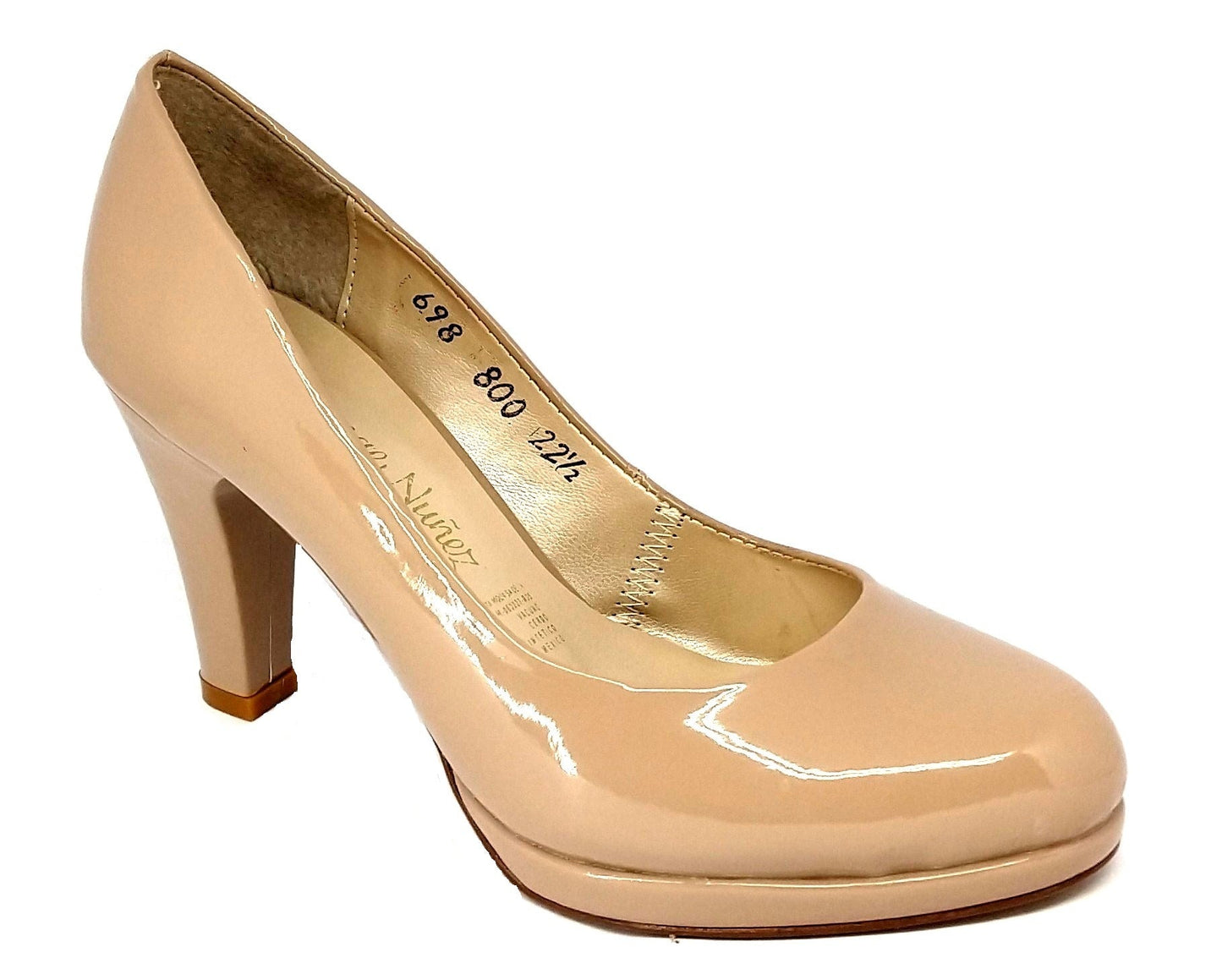 Danae Nuñez 800-800 Color: MAQUILLAJE CHAROL FORMAL