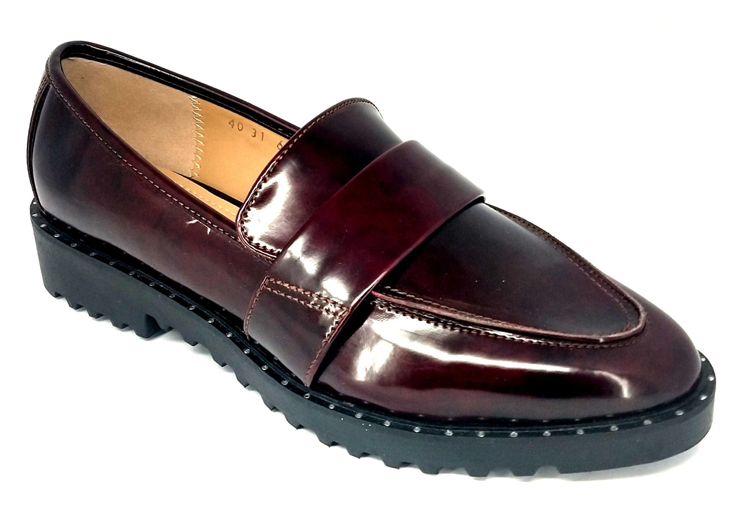 Danae Nuñez 031640 Color: VINO CASUAL
