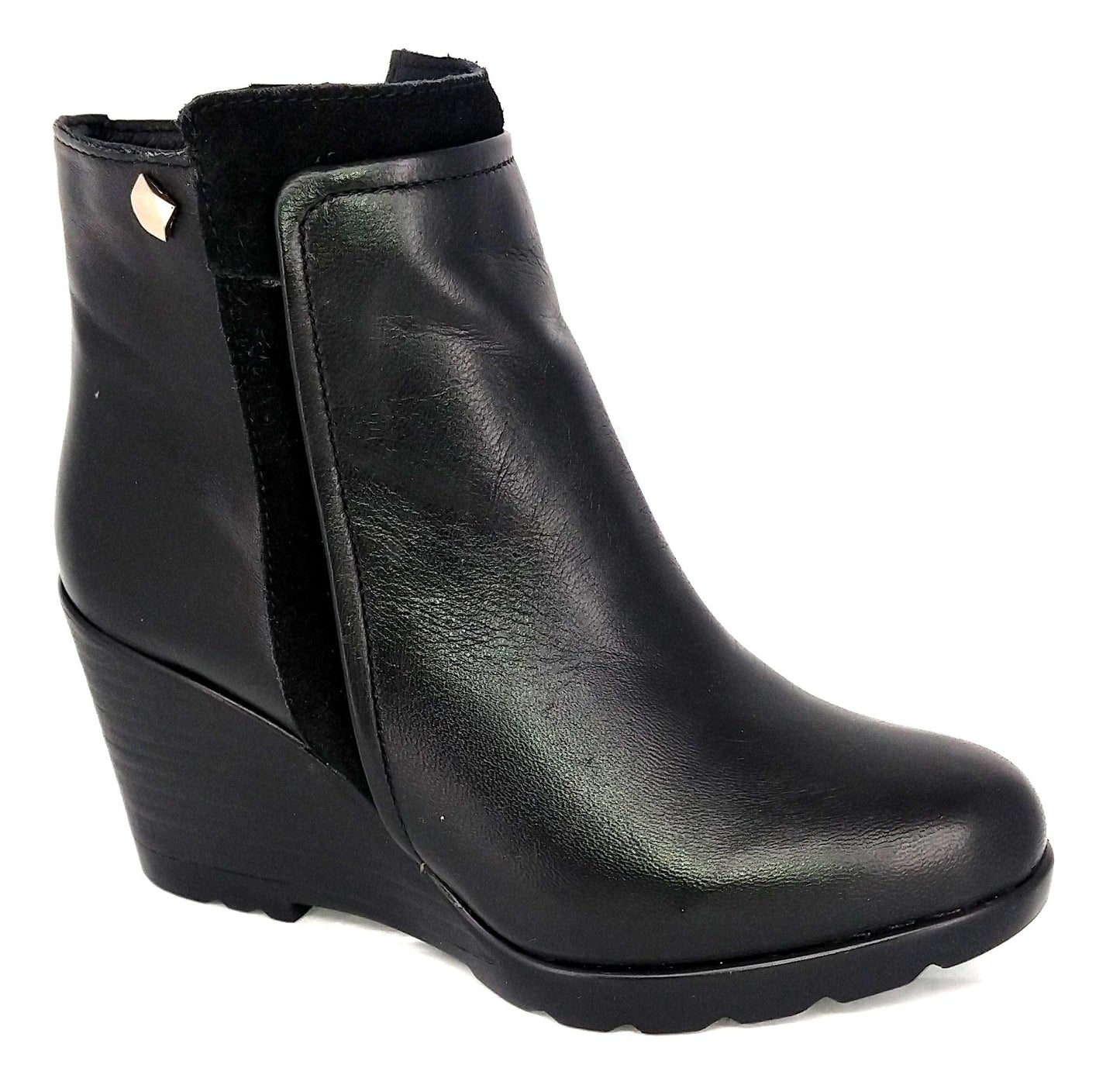 GIUSTO 011920 Color: NEGRO