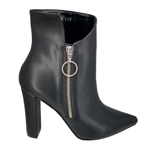 Danae Nuñez 50-157 Color: NEGRO TERNERA