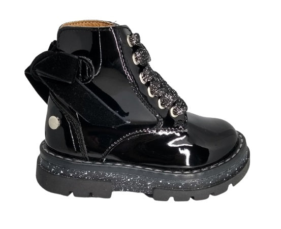 CHABELO 95001-1-A Color: NEGRO CHAROL MODA