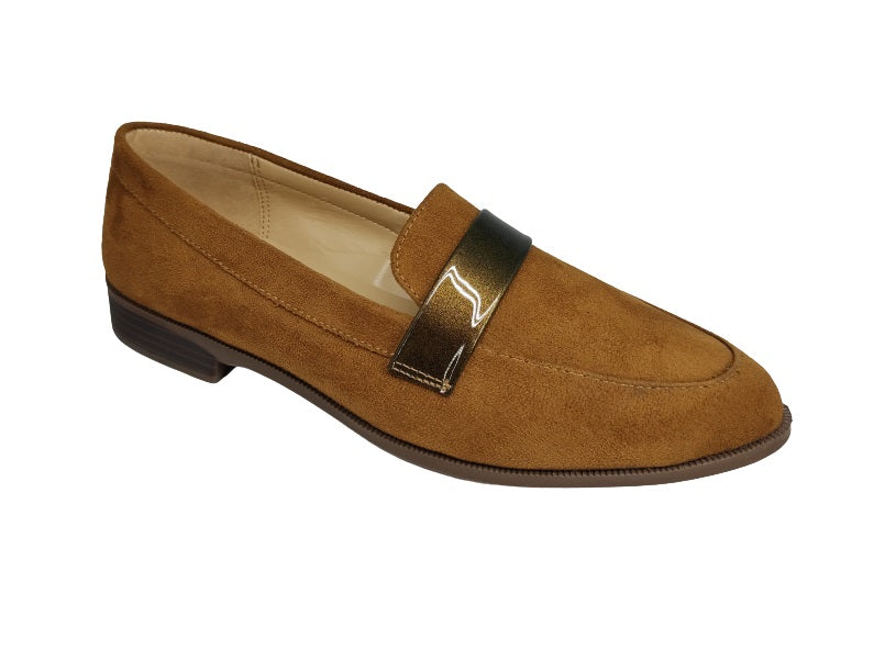 Danae Nuñez O21155 Color: CAMEL MELLE CASUAL
