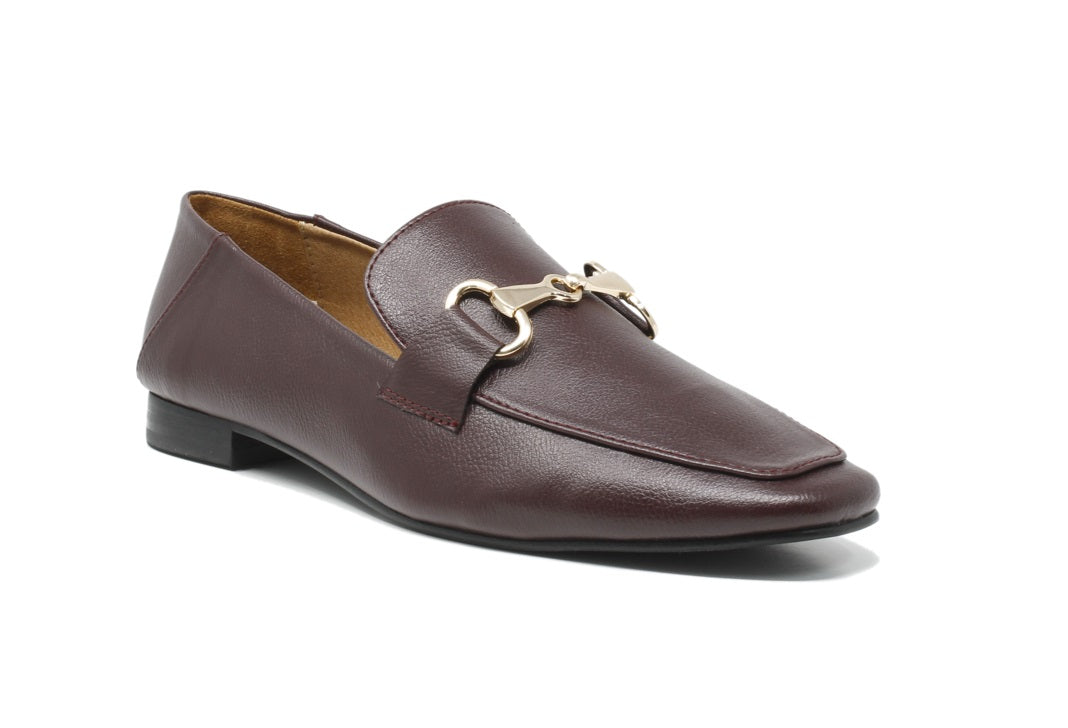 SALAMANDRA 228-3511 Color: VINO OASIS CASUAL