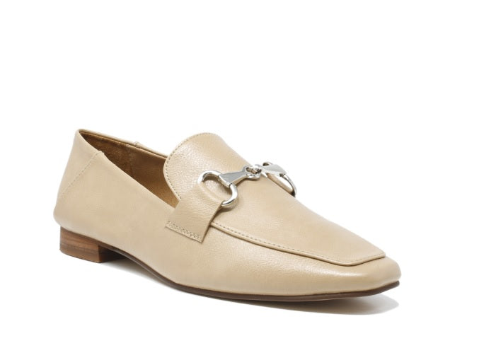 SALAMANDRA 228-3511 Color: BEIGE OASIS CASUAL