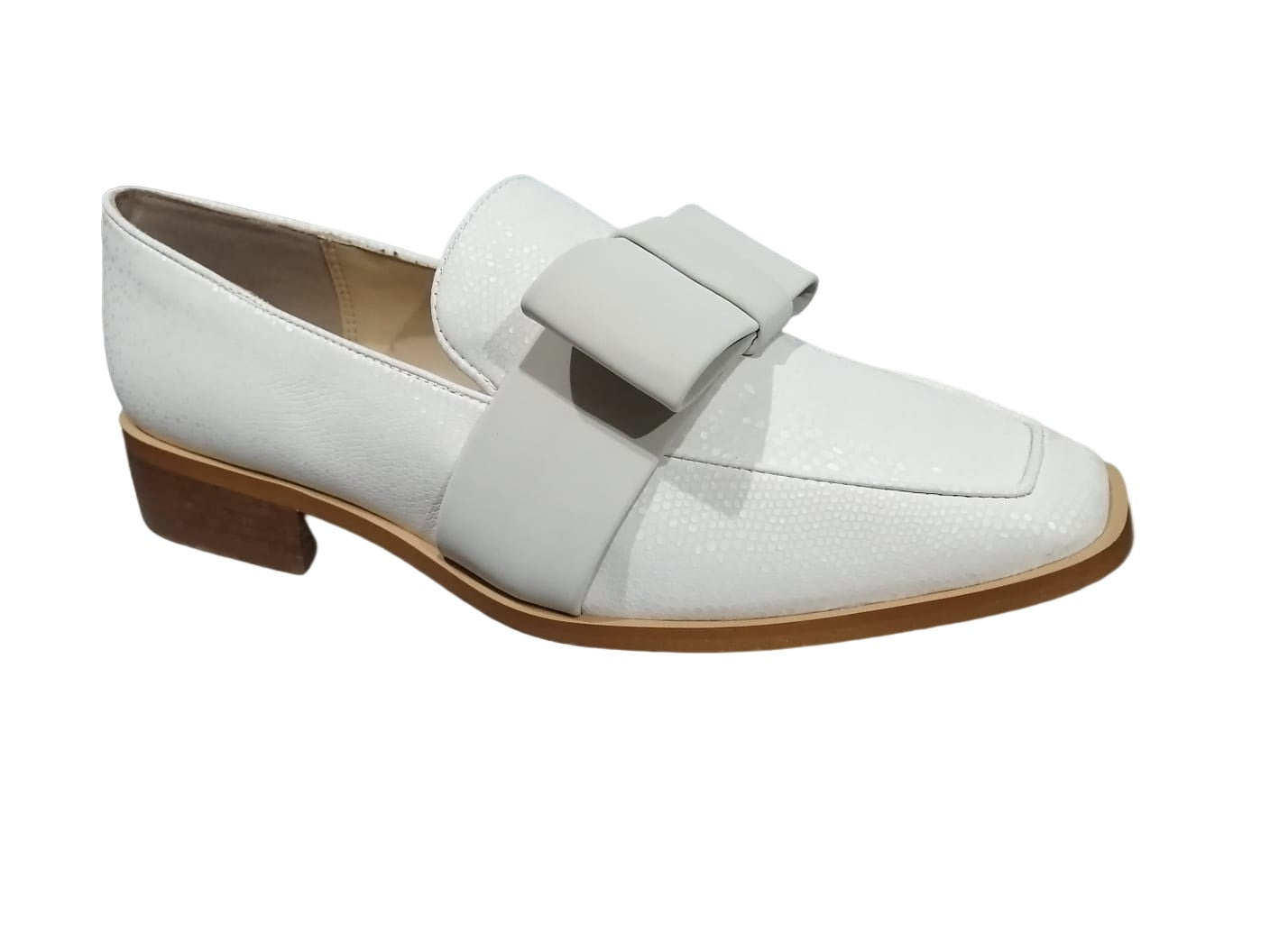 Danae Nuñez O222250 Color: LATTE CASUAL