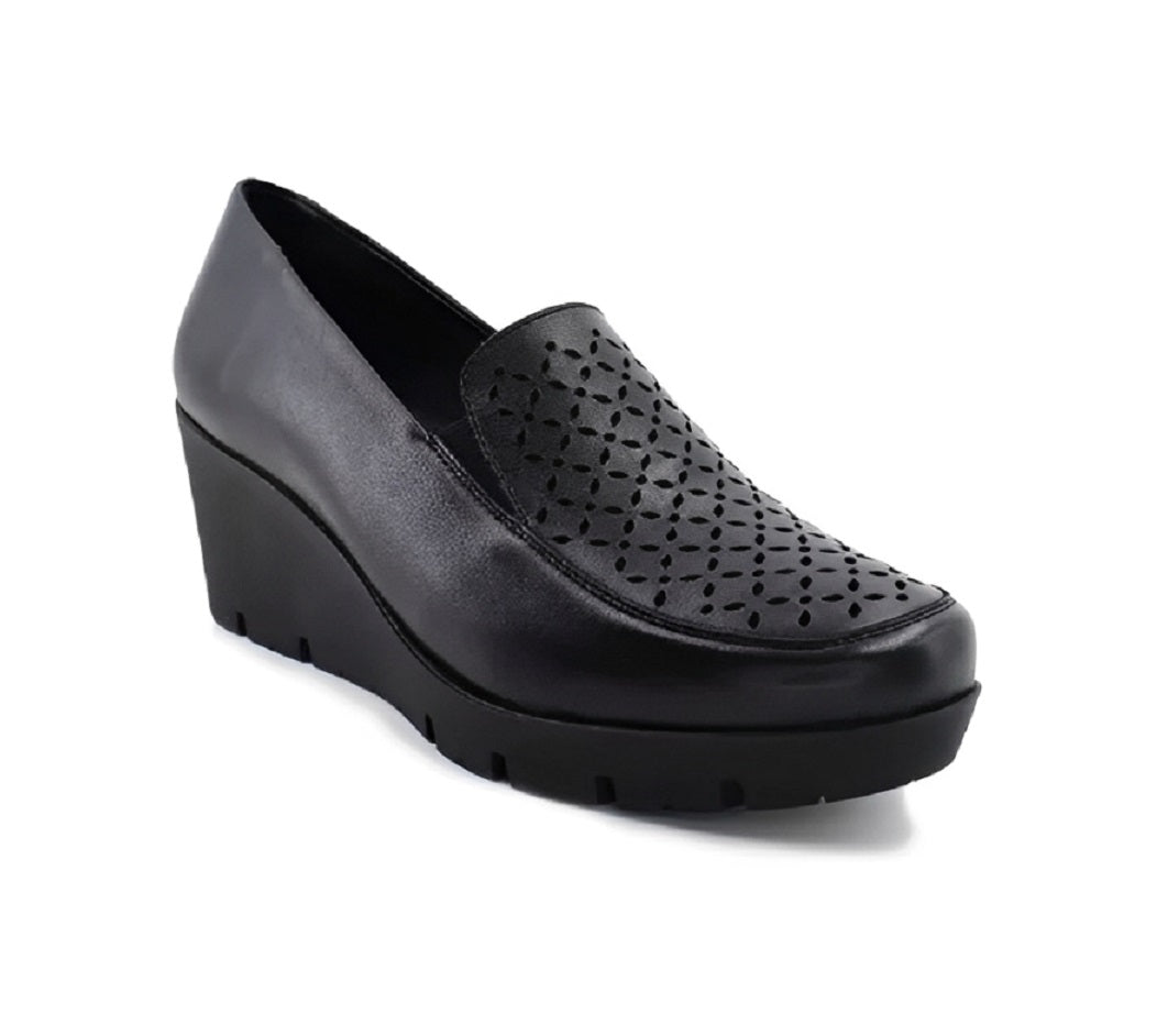 MANET 294-01 Color: NEGRO CASUAL