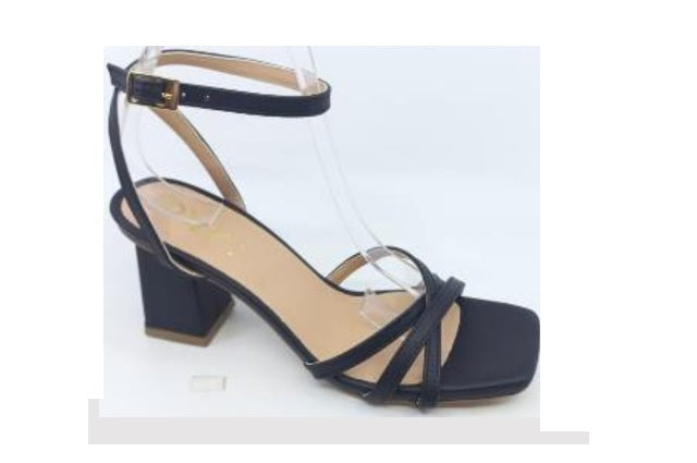 Danae Nuñez 705201 Color: NEGRO NAIROBI