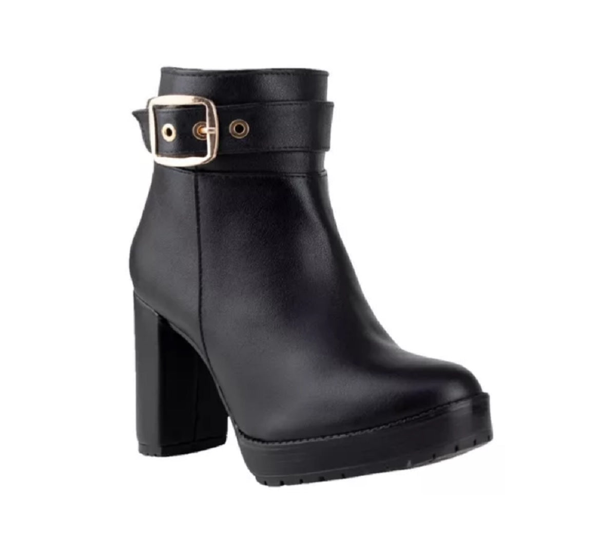 OZONO 650301 Color: NEGRO CASUAL