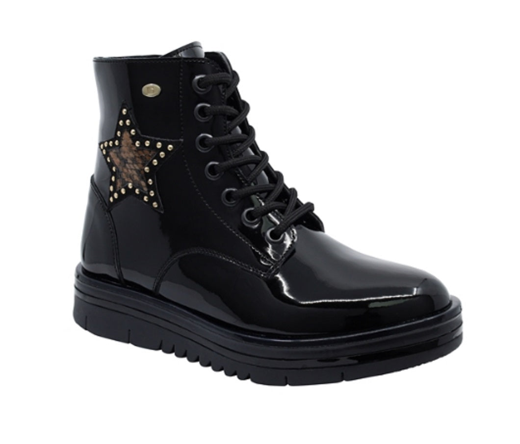 COQUETA 431201-C Color: CHAROL NEGRO