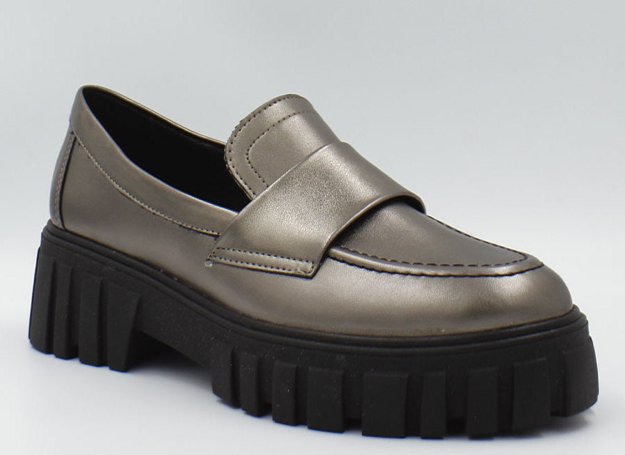 Danae Nuñez SE 11-746 Color: NAPA METALICA SEDA CASUAL
