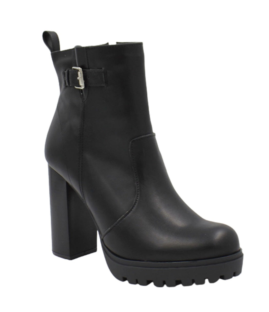 Danae Nuñez SE 18-775 Color: NEGRO JULIETA CASUAL