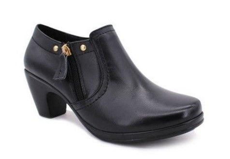 MANET 390-01 Color: NEGRO CASUAL