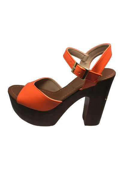 Danae Nuñez 706501  Color: ORANGINA NAIROBI