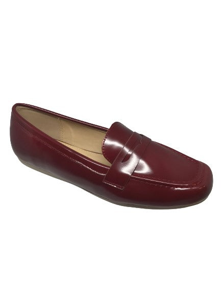 Danae Nuñez 204803  Color: CAMALEON BURGUNDY CASUAL