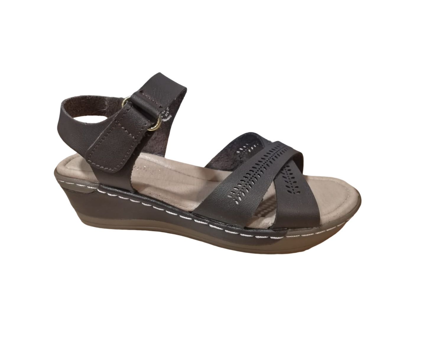 Danae Nu?ez DV 2413402 Color: CAFE CASUAL
