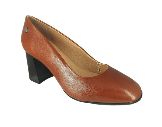 MANET 2004-02 Color: BRANDY FORMAL