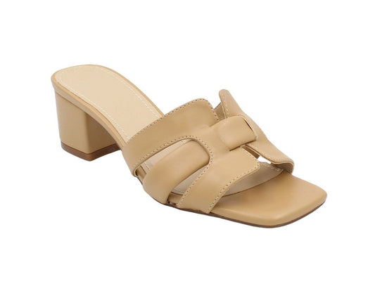 Danae Nuñez SE 84-169 Color: BOOTH PINUT CASUAL