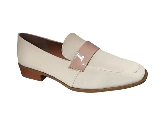Danae Nuñez DV 203111 Color: BUCK LATE CASUAL