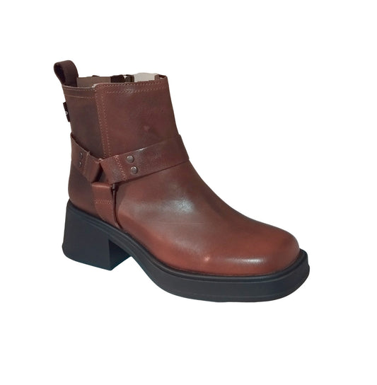 LEVIS L1125162 Color: CAOBA CASUAL