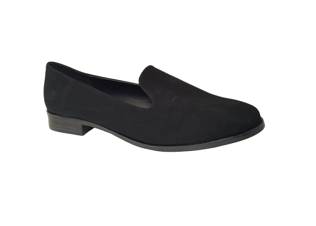 Danae Nuñez DV 202614 Color: BUCK NEGRO CASUAL
