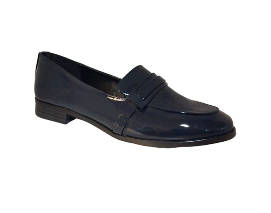 Danae Nu�ez DV 202616 Color: CHAROL AZUL MARINO CASUAL