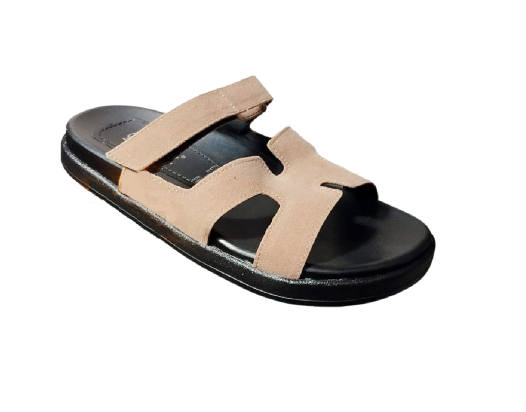 Danae Nu?ez SE 16-316 Color: ARENA CARNAZA CASUAL
