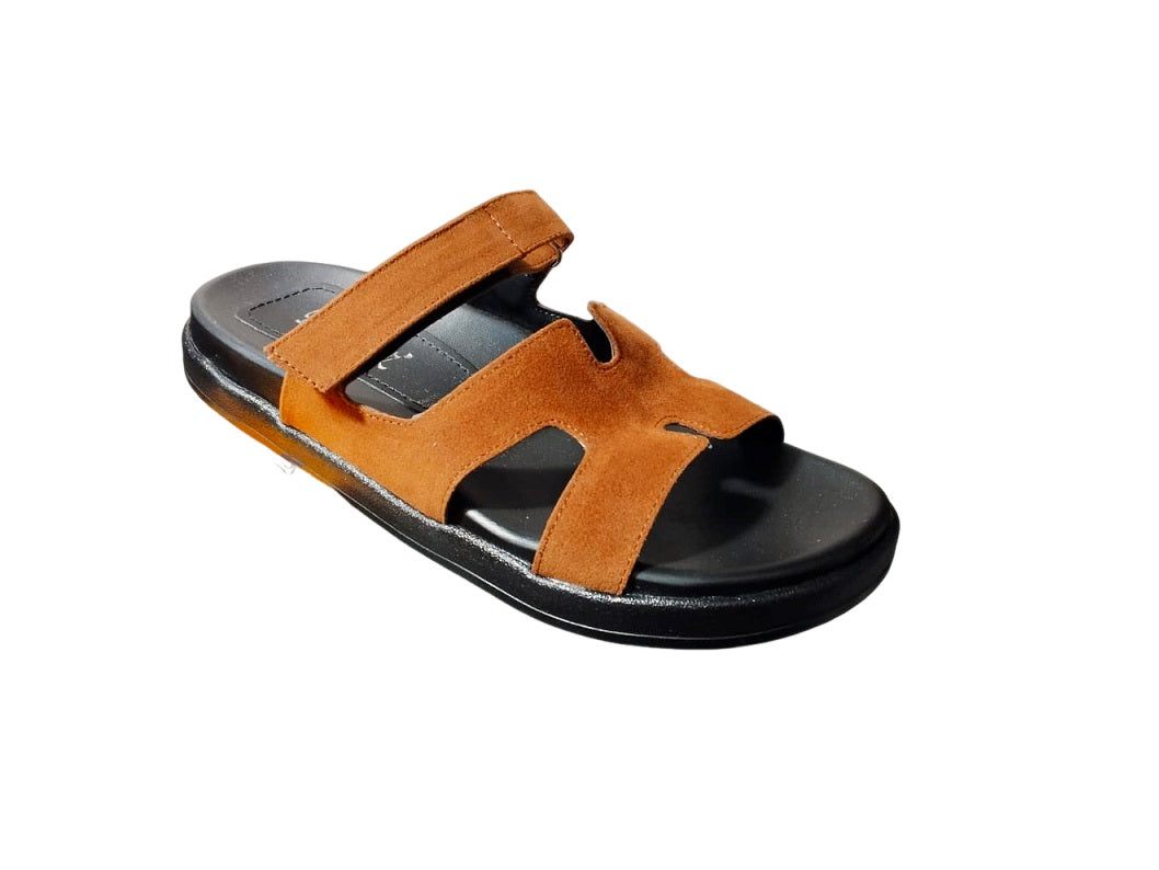 Danae Nuñez SE 16-316 Color: CAMEL CARNAZA CASUAL