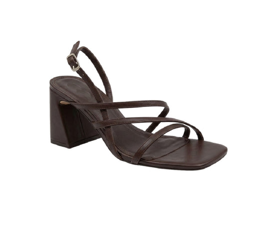 Danae Nuñez SE 79-375 Color: HELLEN MOKA CASUAL