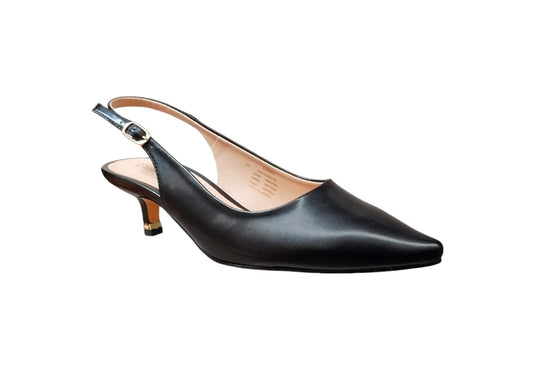 Danae Nuñez DV 618303 Color: MESTIZO NEGRO  CASUAL