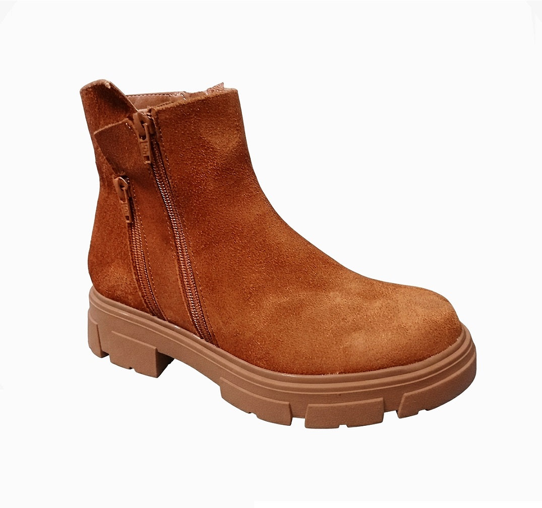 MANET 358-07 Color: GAMUZA WHISKY CASUAL