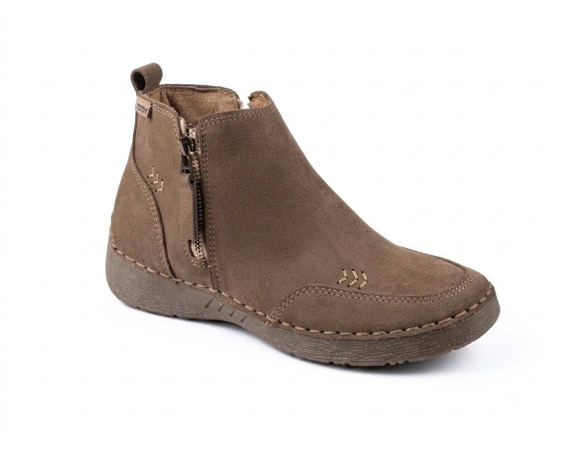 LOBO SOLO 05700  Color: GREY NOBUCK SCARLET CASUAL