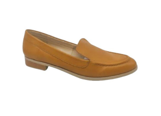 Danae Nuñez P2278100 Color: OCRE CASUAL